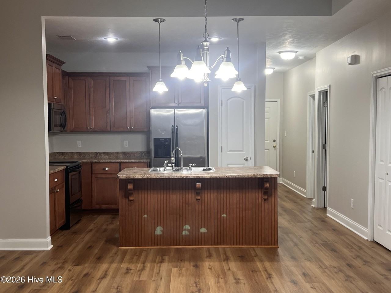 333 High Meadows Pl - Photo 2 of 7