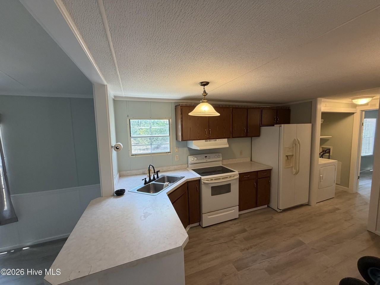 5556 Anchor Village Ln - Photo 3 of 12