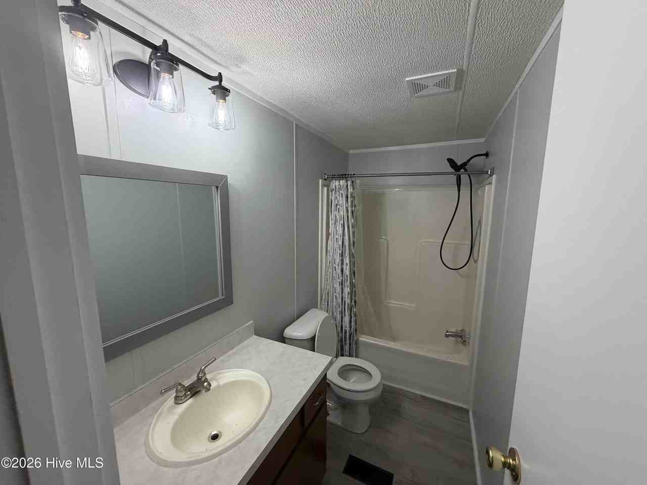 5556 Anchor Village Ln - Photo 6 of 12