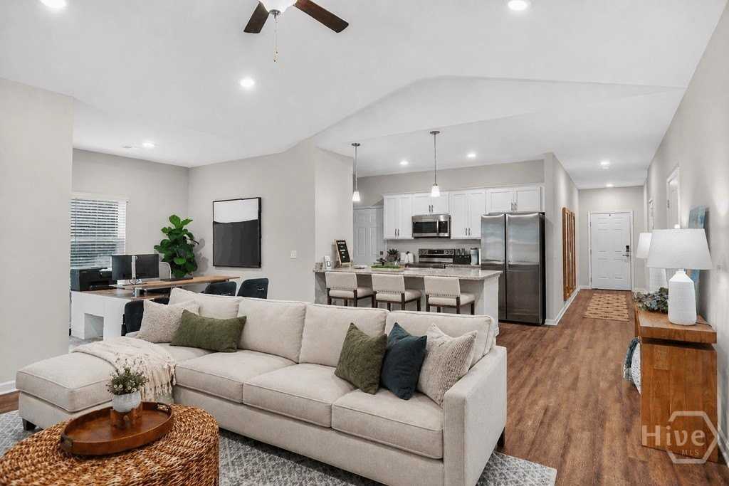 102 Jetty Circle #D1 - Photo 4 of 18