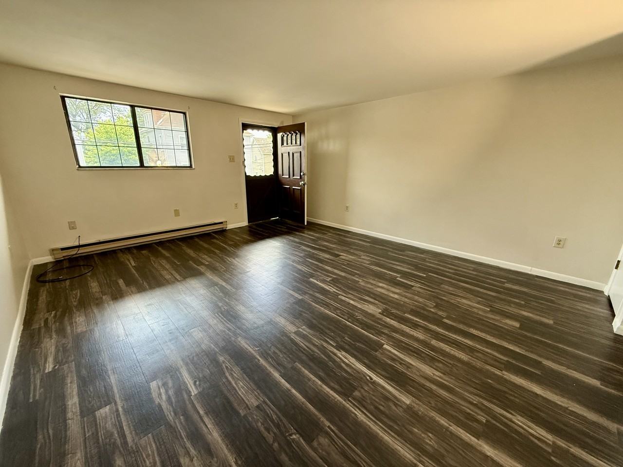 230 W Madison St #3 - Photo 7 of 22