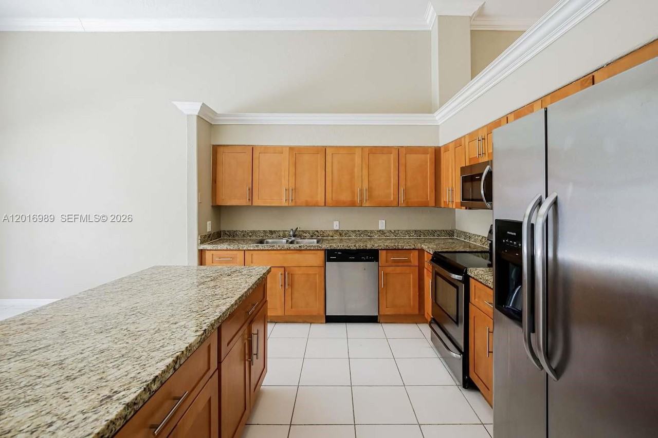 8764 Nw 153rd Ter - Photo 3 of 8