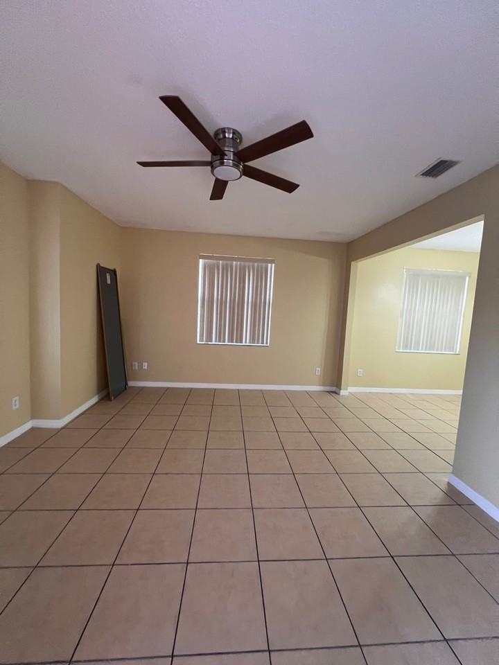 201 Watts Ln #A - Photo 3 of 18