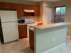2391 Anchor Ct - Photo 2 of 8