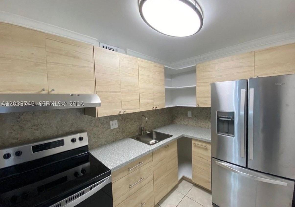 8421 Nw 8th St #203 - Photo 3 of 14