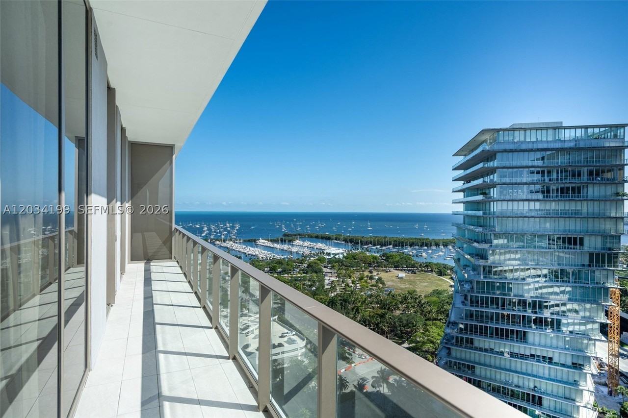 2655 S Bayshore Dr #1911 - Photo 2 of 49