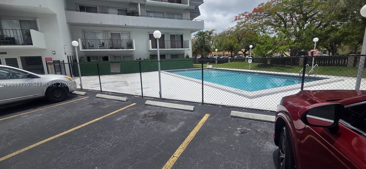 8000 Sw 81st Dr #209 - Photo 6 of 35