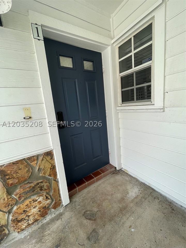 13706 Sw 147th Circle Ln #1-6 - Photo 5 of 25