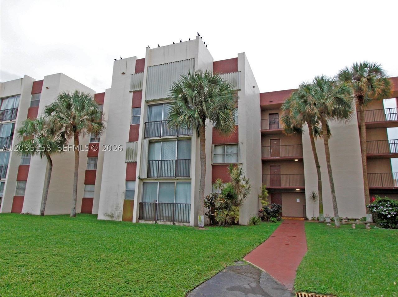9411 Sw 4th St #308