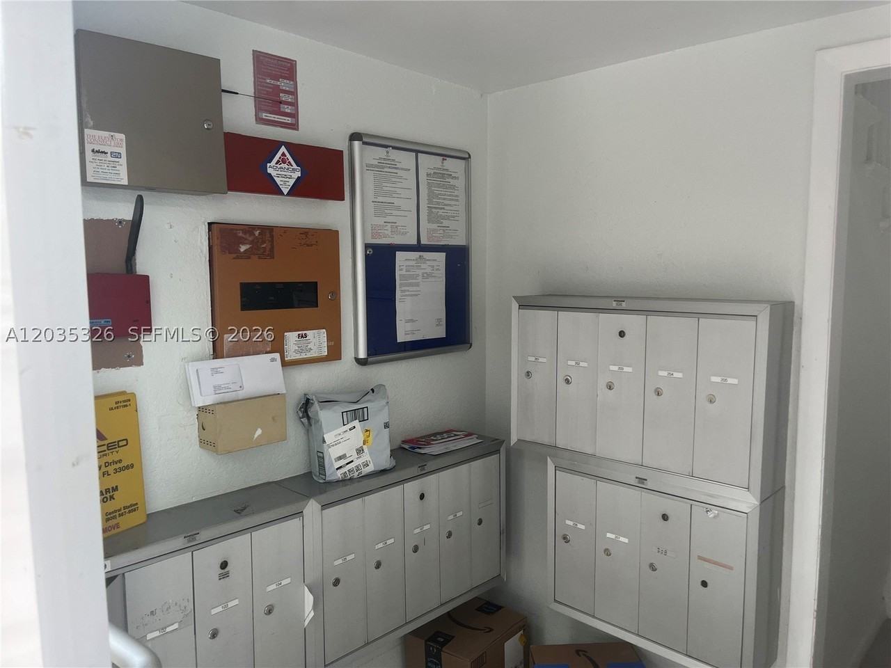 1550 Drexel Ave #203 - Photo 4 of 19