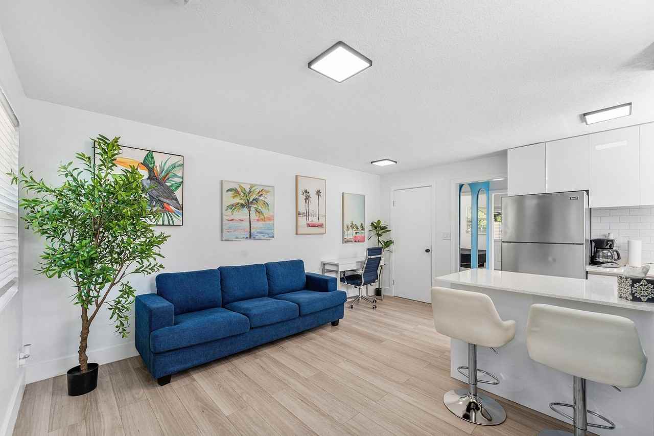 1545 Ne 32nd St #2 - Photo 5 of 27