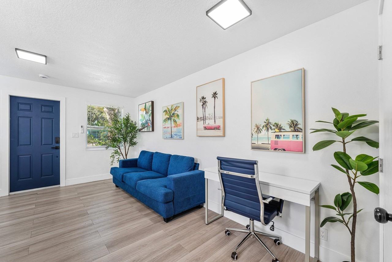 1545 Ne 32nd St #2 - Photo 7 of 27