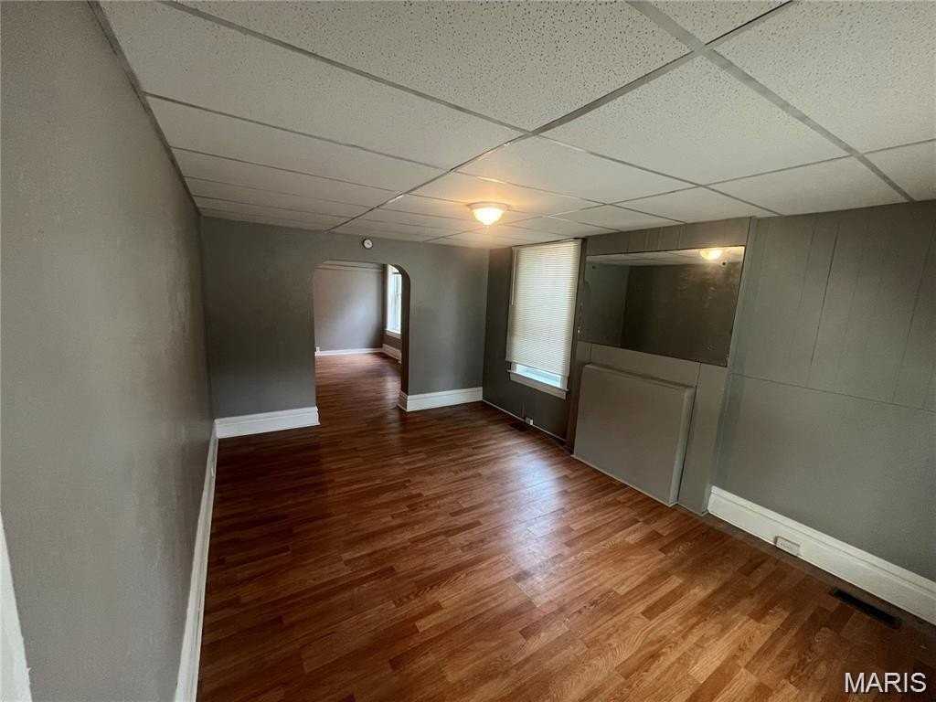3135 Chippewa St #1F - Photo 5 of 11