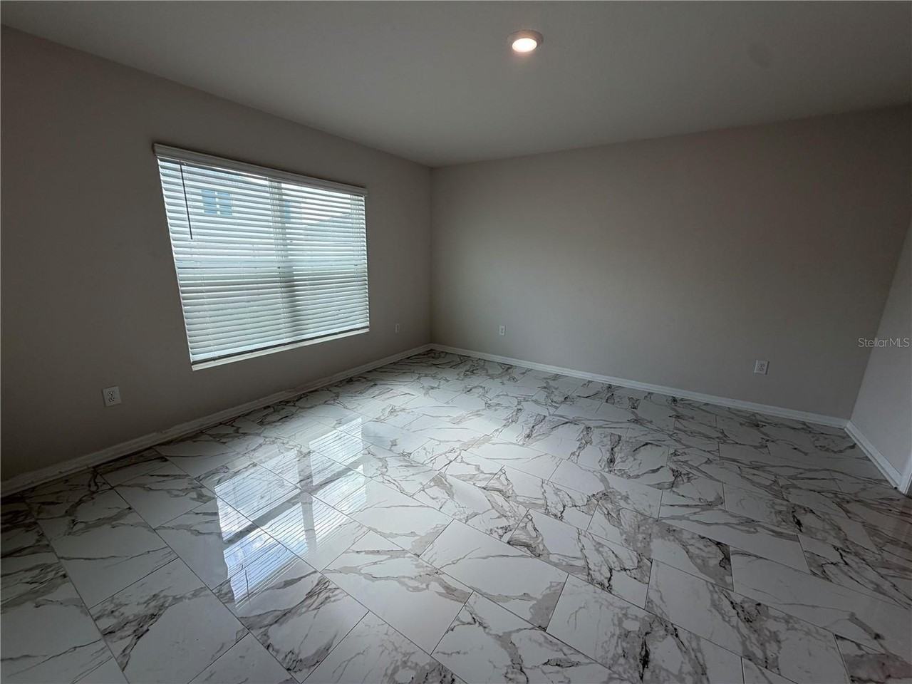 5831 Silver Moonlight Dr - Photo 7 of 17