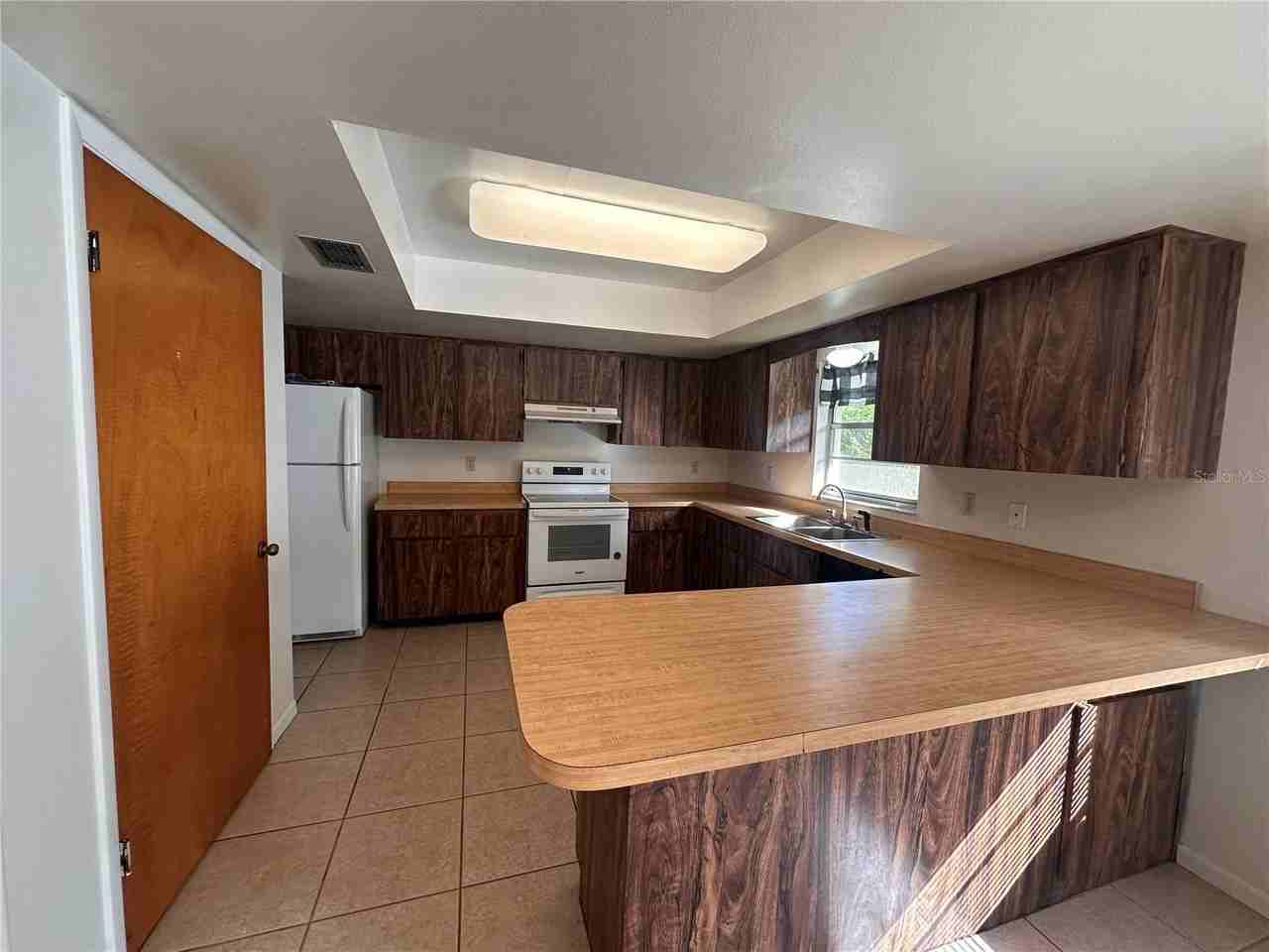 25946 Pine Ridge Rd - Photo 2 of 12