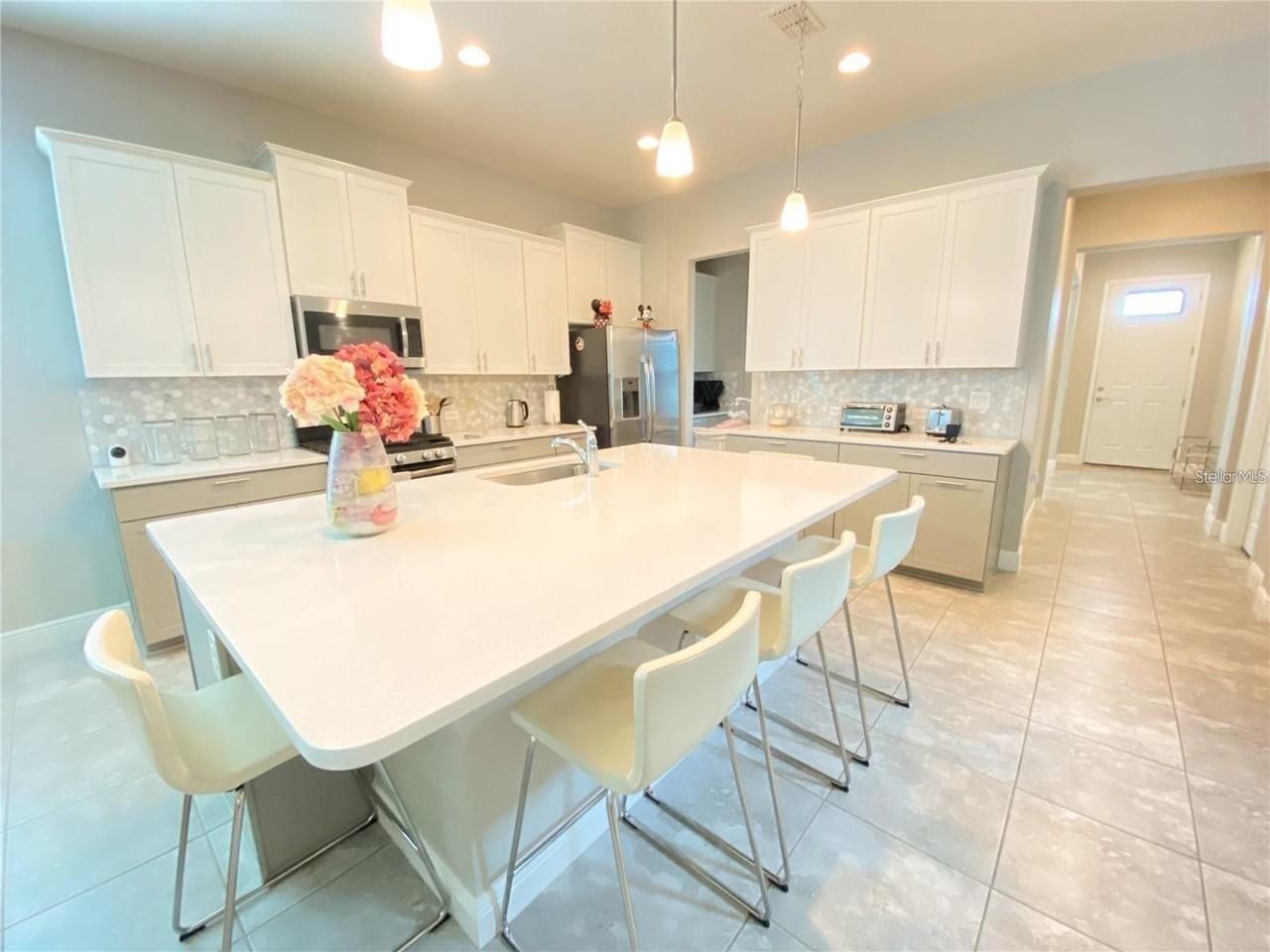 7148 Desert Mandarin St - Photo 5 of 31
