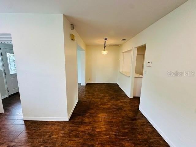 2211 Stanley St - Photo 6 of 14