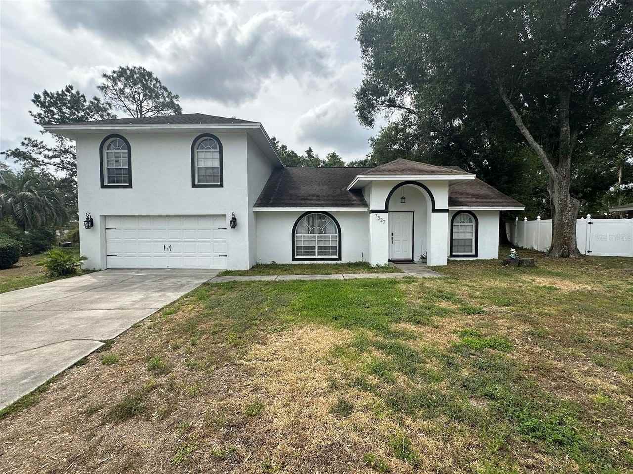 7327 Floral Cir E