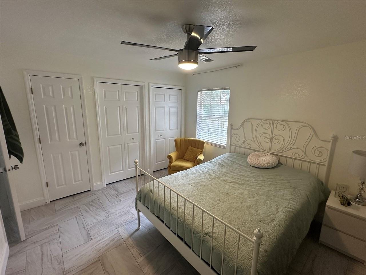 7327 Floral Cir E - Photo 6 of 32