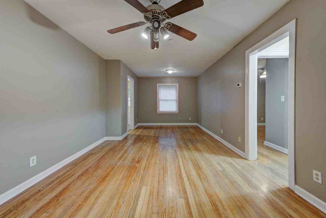 1005 W Eufaula St #1 - Photo 6 of 24