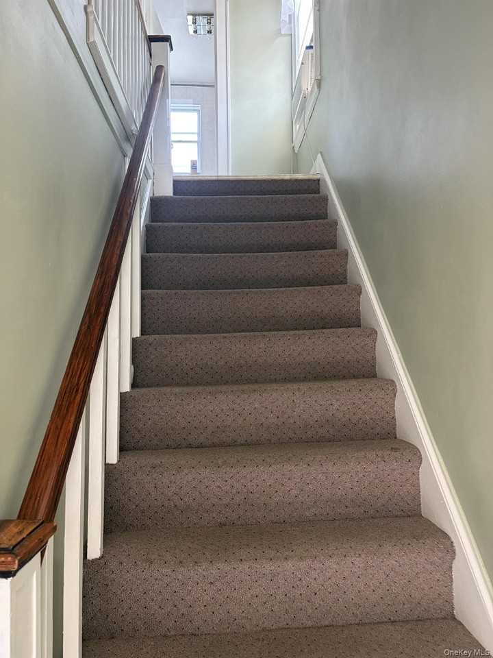 56 Cornell St #2ndFL - Photo 4 of 9