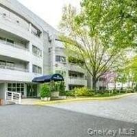 featured image of 100 Cuttermill Rd #4V