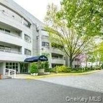 100 Cuttermill Rd #4V - Photo 1 of 1