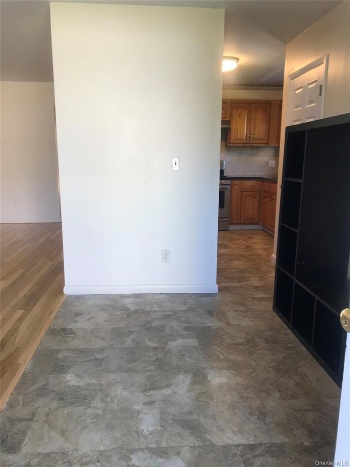 8 Locust St - Photo 6 of 19