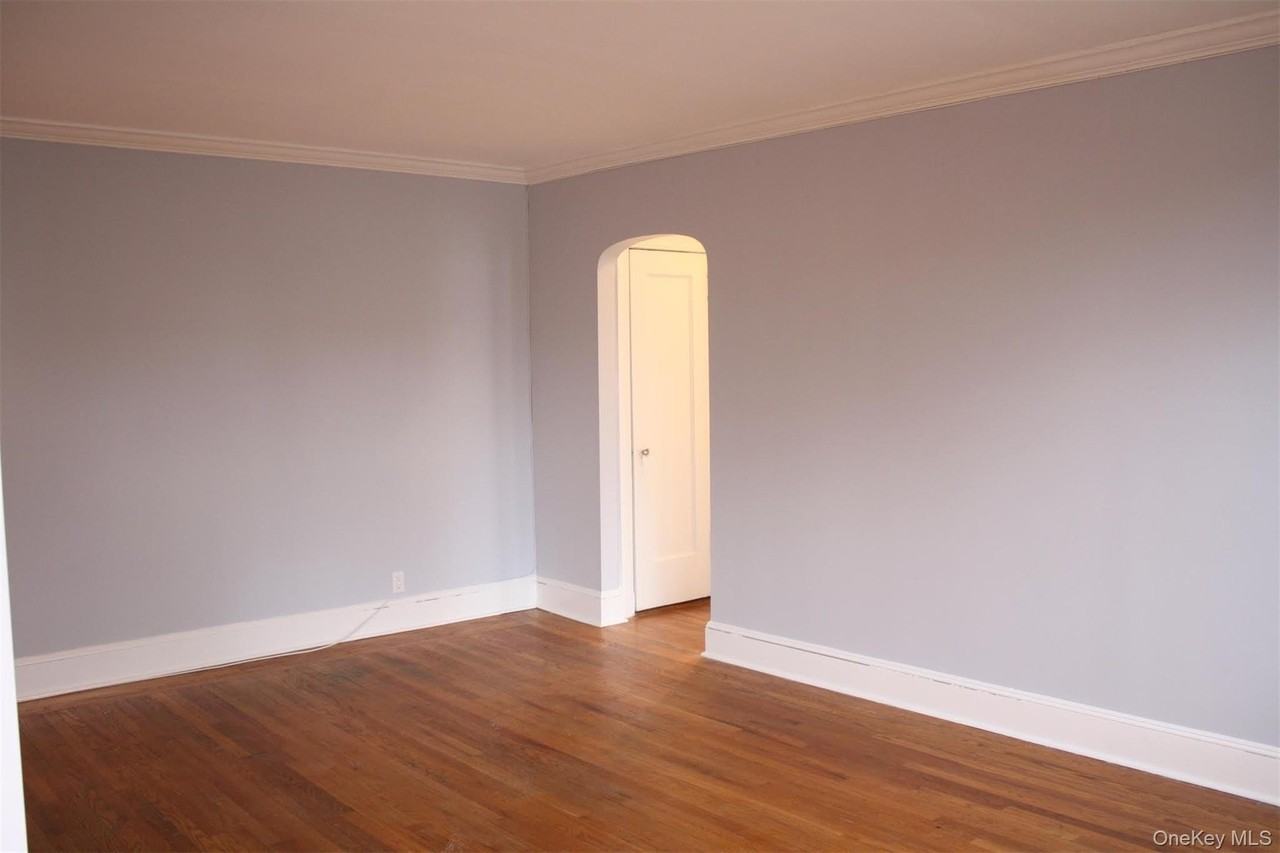 11 Greenridge Ave #D5 - Photo 7 of 11
