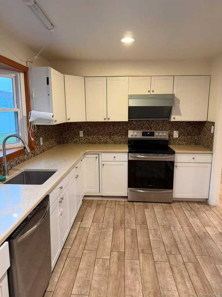 40 Relda St - Photo 7 of 11