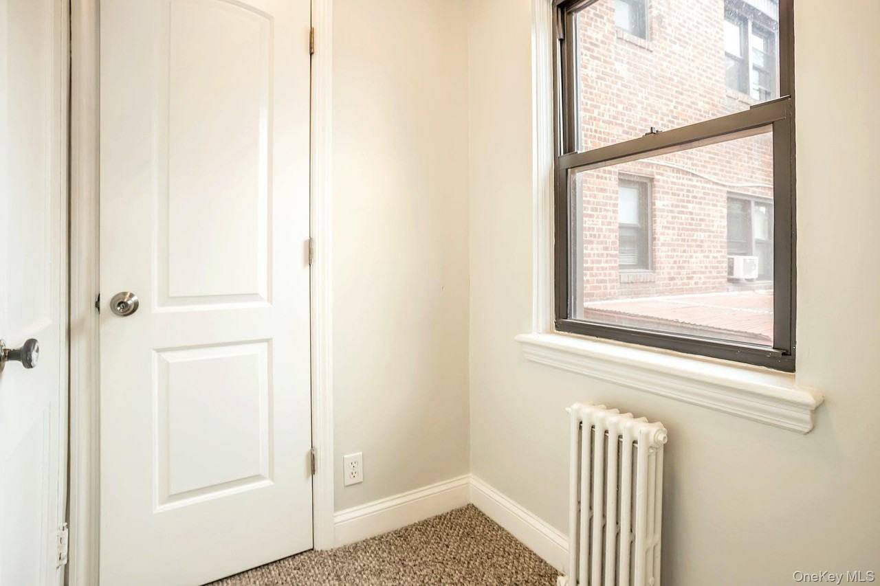 103 Lawson St #B - Photo 4 of 16