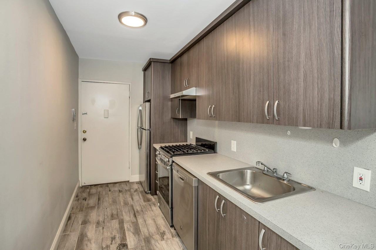 103 Lawson St #B - Photo 6 of 16