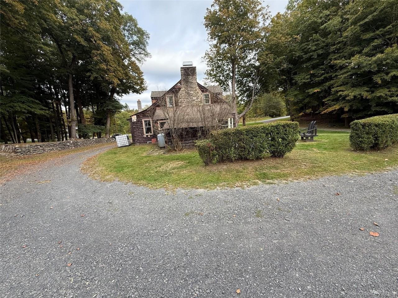 241 White Bridge Rd - Photo 3 of 29