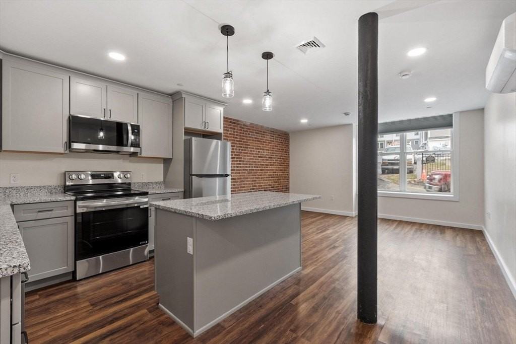 329 Main St #6 - Photo 2 of 13