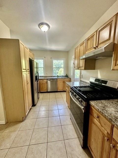 206 Sumner St #6 - Photo 2 of 10