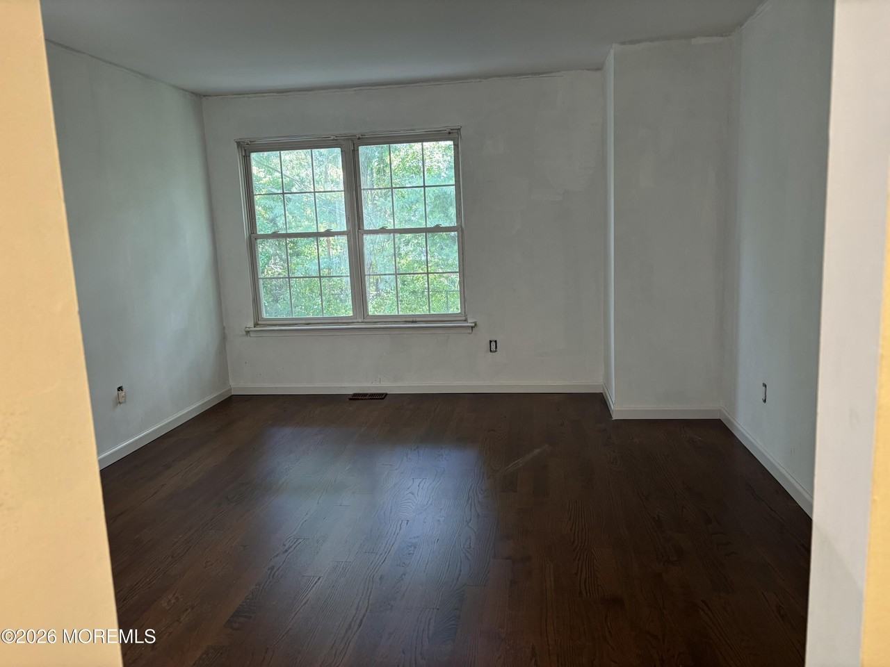 78 Malibu Dr - Photo 2 of 5