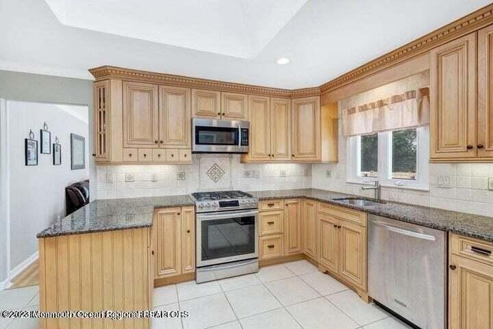 104 Orange St - Photo 4 of 6