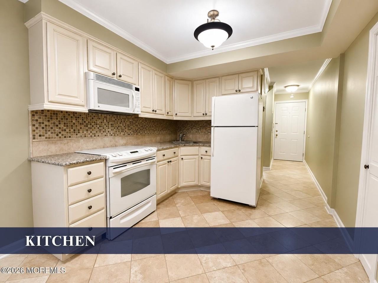 15 Garfield Ave #105 - Photo 3 of 12