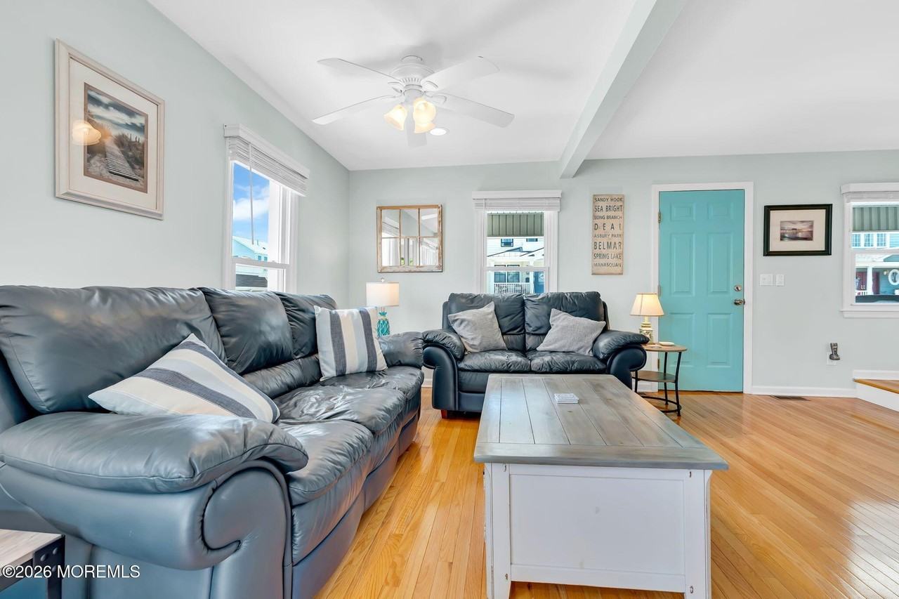 1900 Surf Ave - Photo 7 of 24