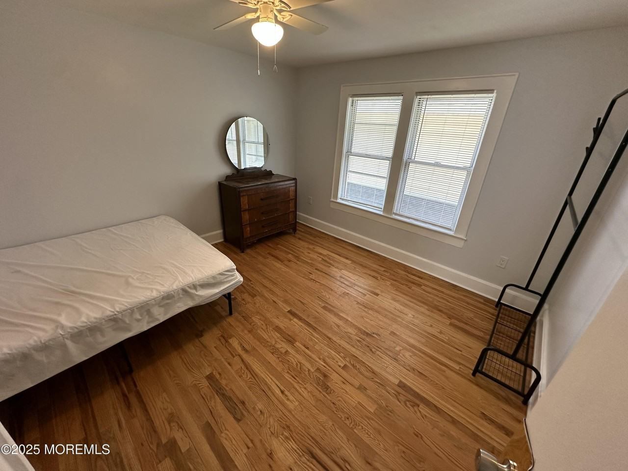 203 16th Ave - Photo 6 of 13