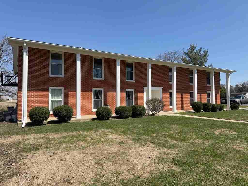 418 Beloit St #5