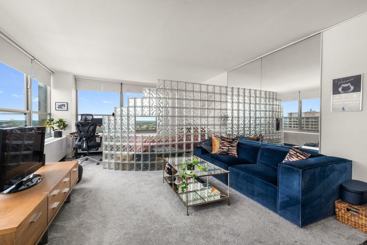 3550 N Lake Shore Dr #1912 - Photo 3 of 15