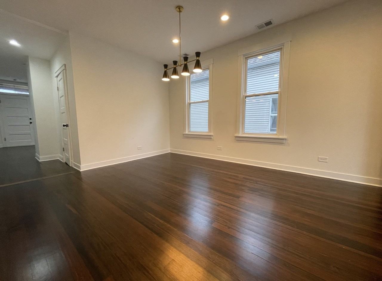 3237 N Ridgeway Ave #2 - Photo 5 of 15