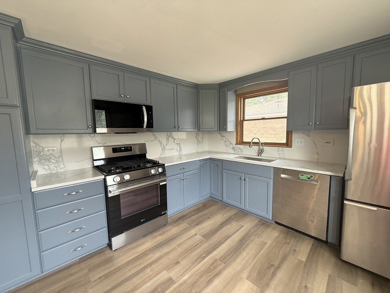 17537 70th Ct - Photo 4 of 20