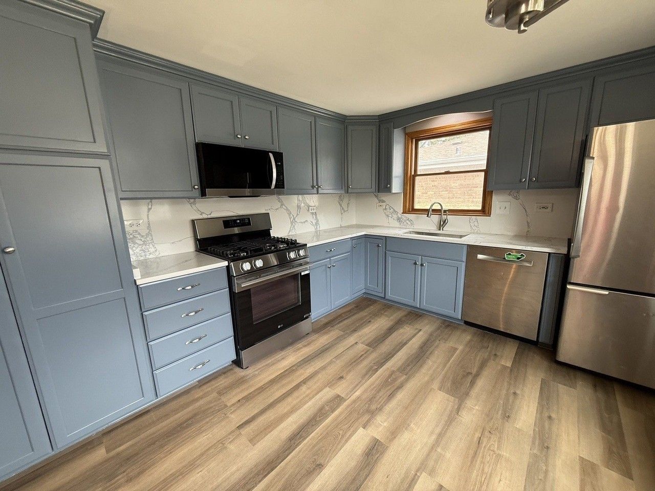 17537 70th Ct - Photo 7 of 20