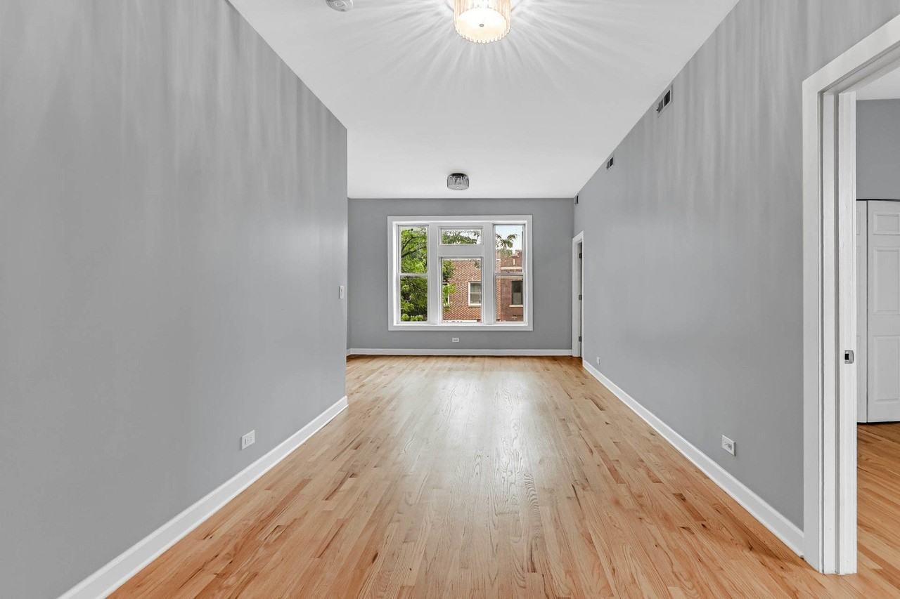 3421 W Armitage Ave #1F - Photo 3 of 18