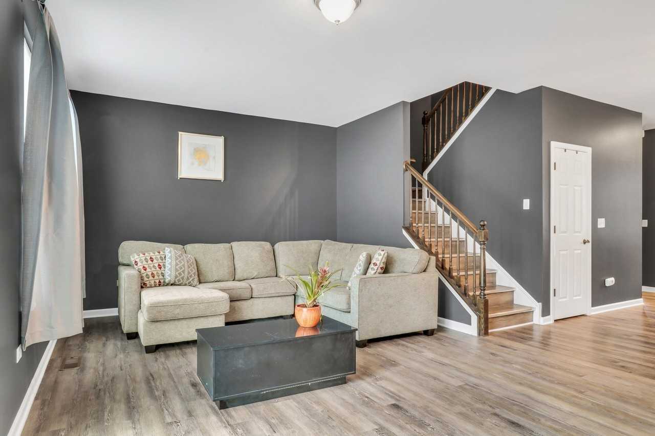 214 Lionel Dr - Photo 6 of 29