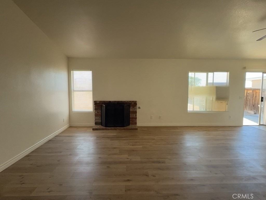 11028 Pemberton Way - Photo 6 of 33