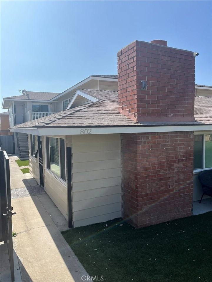 802 N Glassell St - Photo 2 of 16