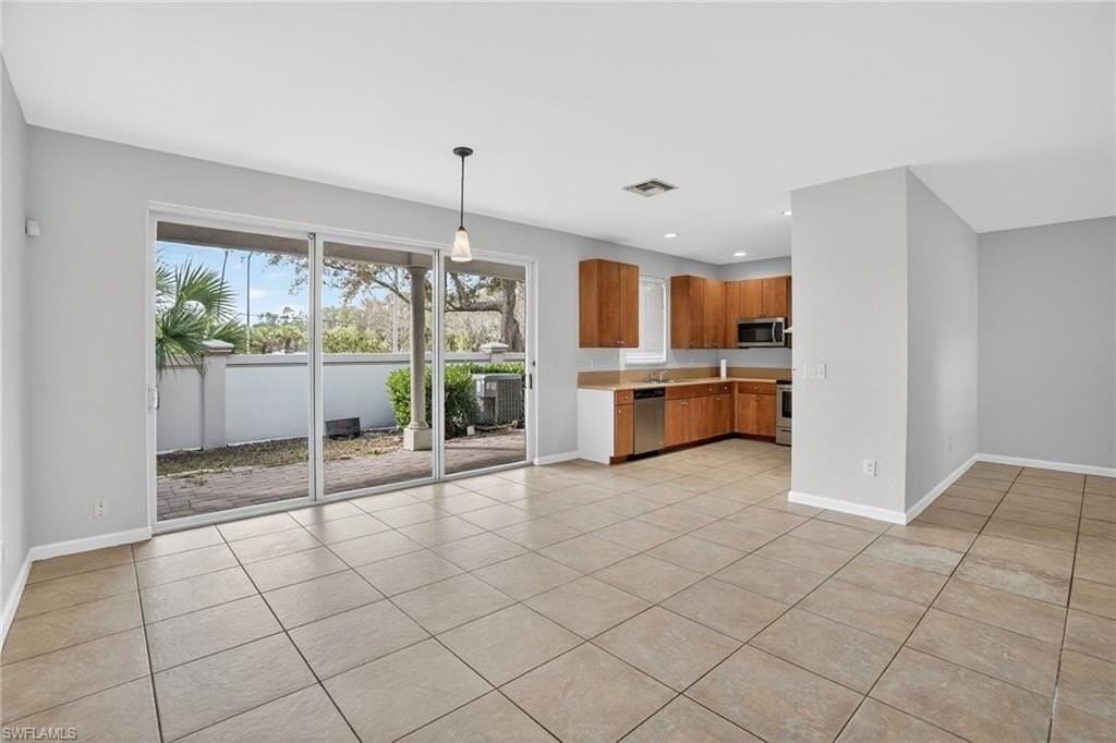 7013 Romana Way #1506 - Photo 7 of 29
